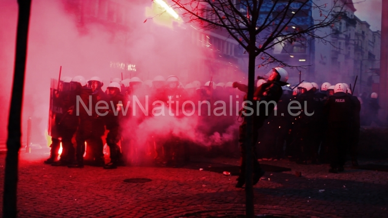 11_11_2012-Marsz-Niepodleglosci-Antifa-v_21